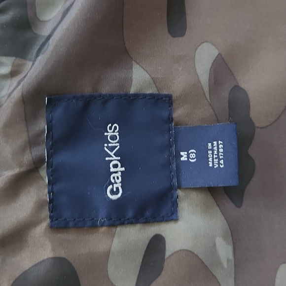 Gap Puffer Vest - Picture 8 of 11